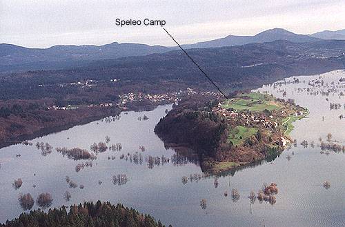 jakovica.JPG (59148 bytes)